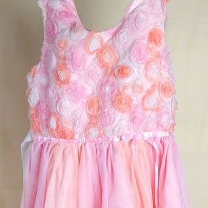 Girls Formal Tulle Dress Rose Detailing Size 6
